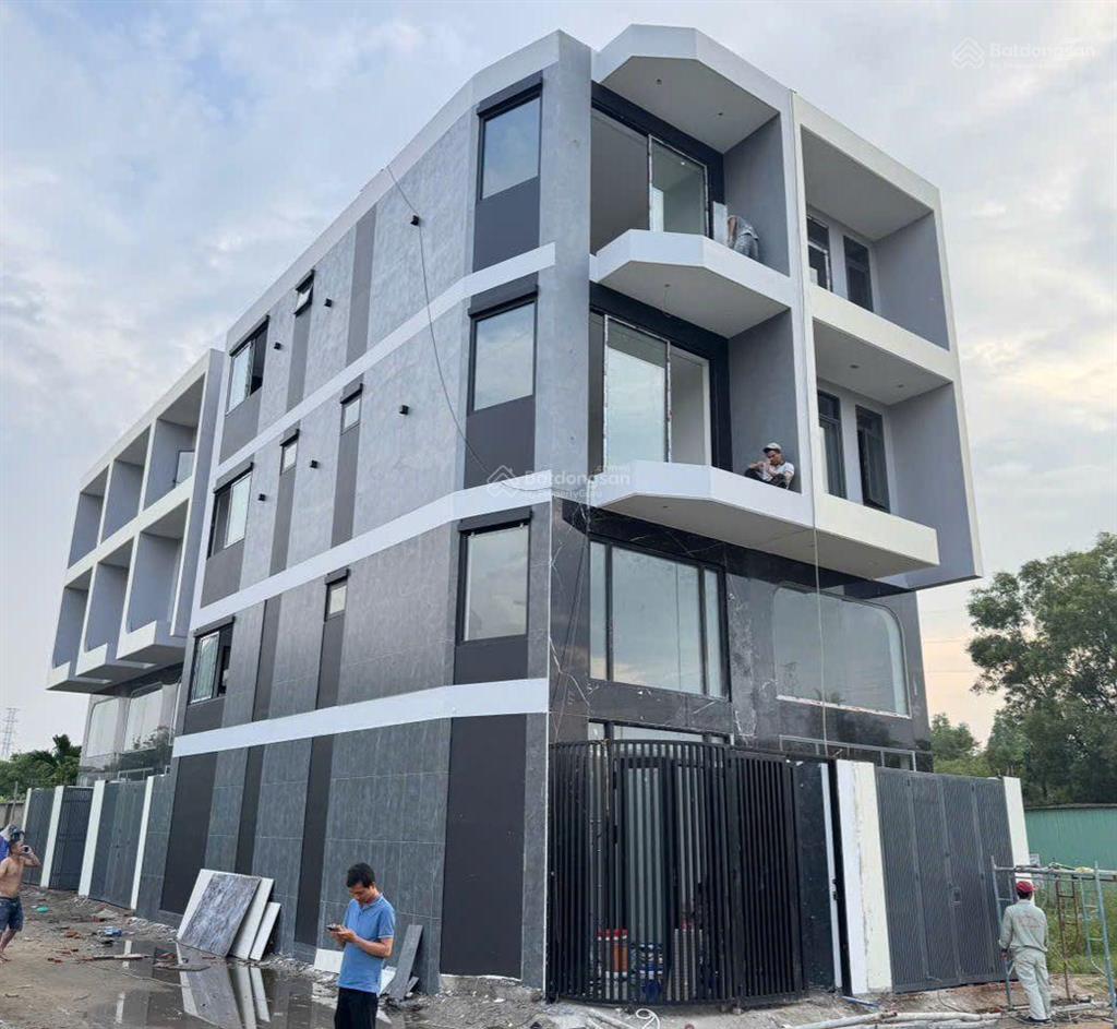 Lô góc. bán đất nền khu xây dựng tự do 5 tầng, sổ riêng, full thổ cư, 57.8m2, 3,941 tỷ