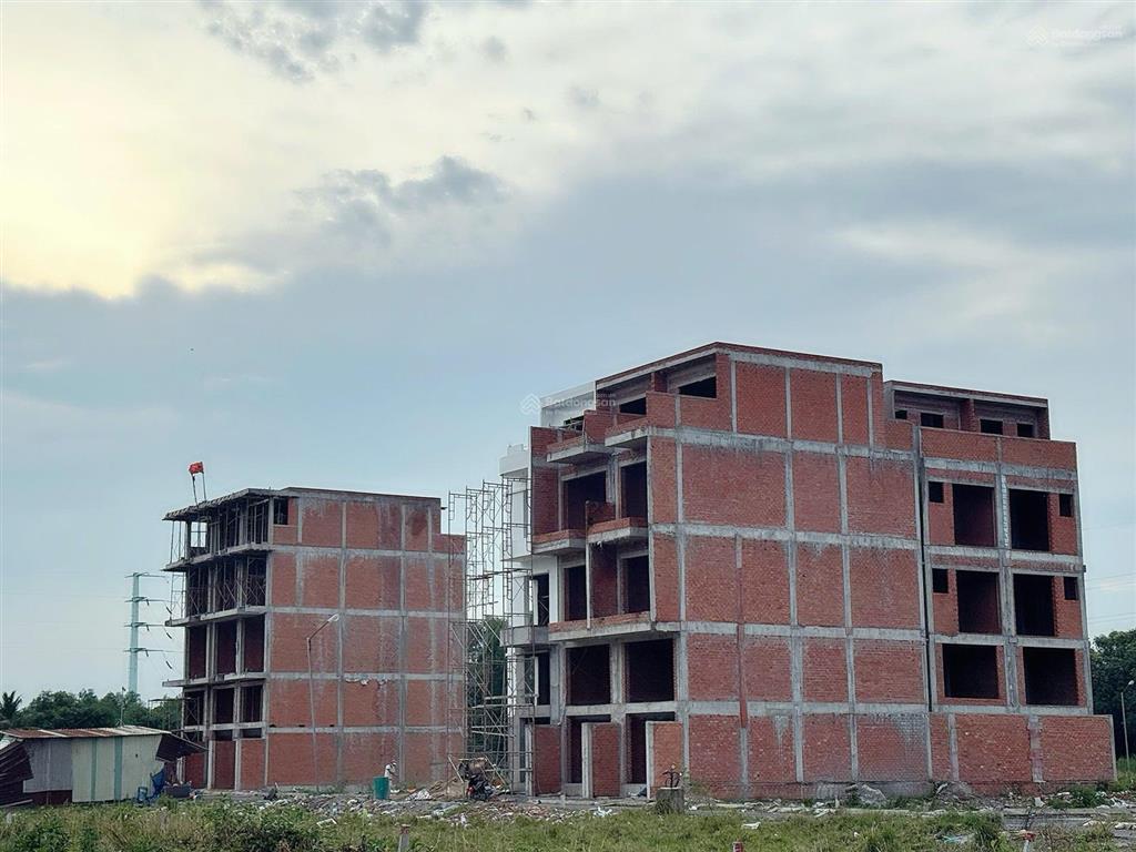 Lô góc. bán đất nền khu xây dựng tự do 5 tầng, sổ riêng, full thổ cư, 57.8m2, 3,941 tỷ