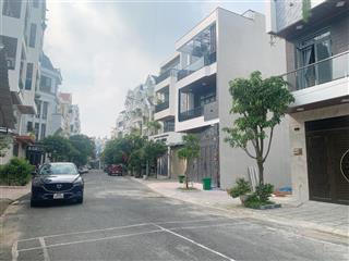 Bán nhà ngay gigamall hiệp bình chánh, thủ đức  100m2 (8x19)  giá chỉ nhỉnh 8 tỷ