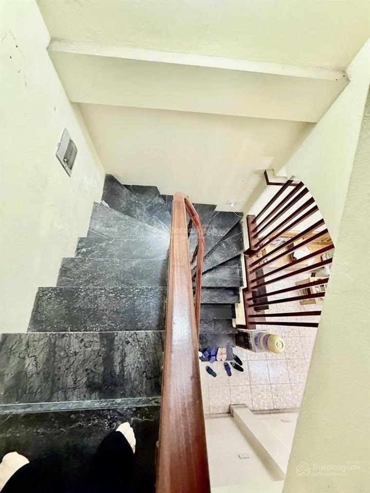 Nhà riêng 40m2 x 3 tầng, 4 ngủ  thúy lĩnh  lĩnh nam  hoàng mai