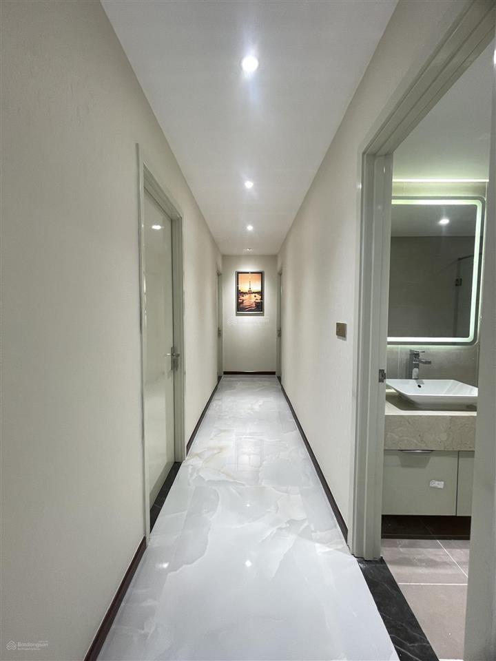 Hot!! bán căn hộ 3pn2wc millennium giá chỉ 12ty5, nội thất mới, tầng cao. giá cực tốt!!!!!