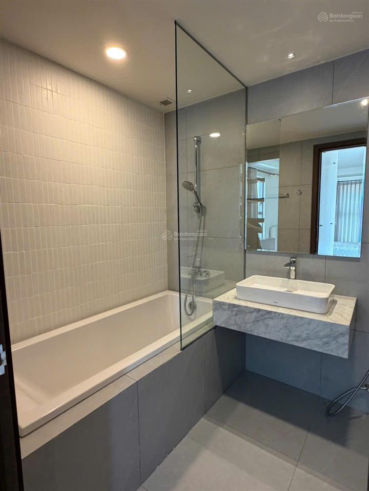 Rổ hàng saigon royal  nhiều căn độc quyền  ot từ 12tr, 1pn+ từ 17tr, 2pn2wc từ 24tr, 3pn 38tr