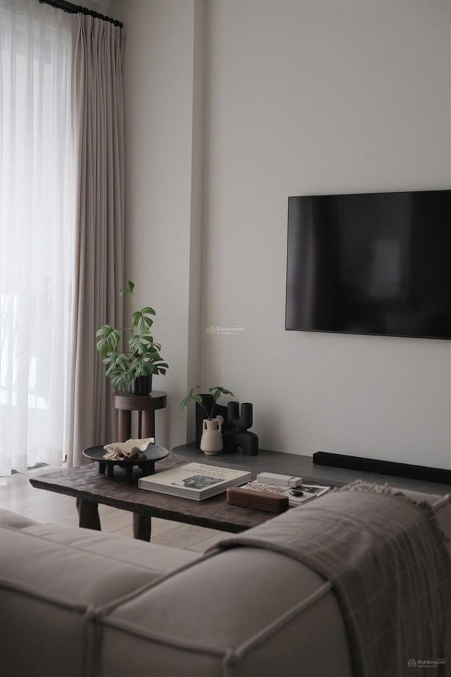 Rổ hàng saigon royal  nhiều căn độc quyền  ot từ 12tr, 1pn+ từ 17tr, 2pn2wc từ 24tr, 3pn 38tr