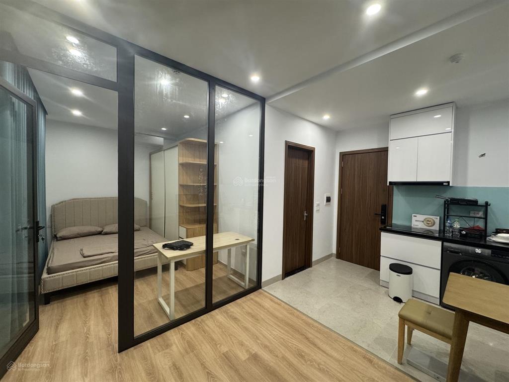Cho thuê căn hộ dịch vụ tại tôn đức thắng, xã đàn diện tích 50m2, có ban công giá 8 triệu/ tháng
