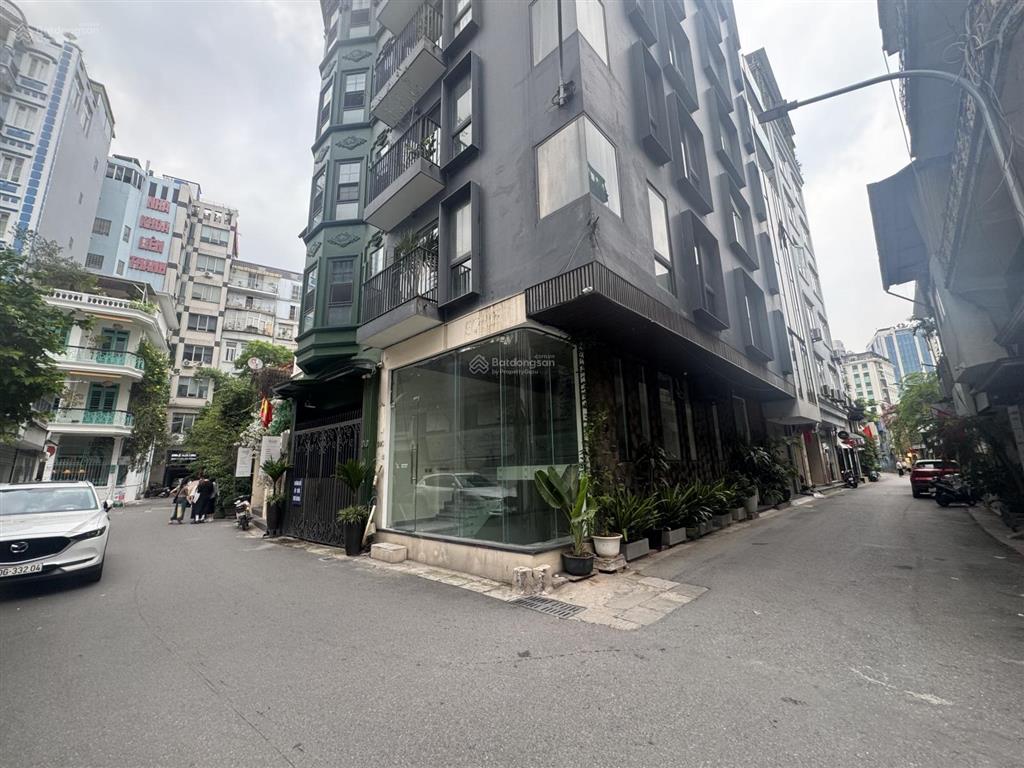Chính chủ bán mặt phố hạ hồi, hoàn kiếm, diện tích, 70m2 5 tầng, mặt tiền đẹp, giá 45 tỷ