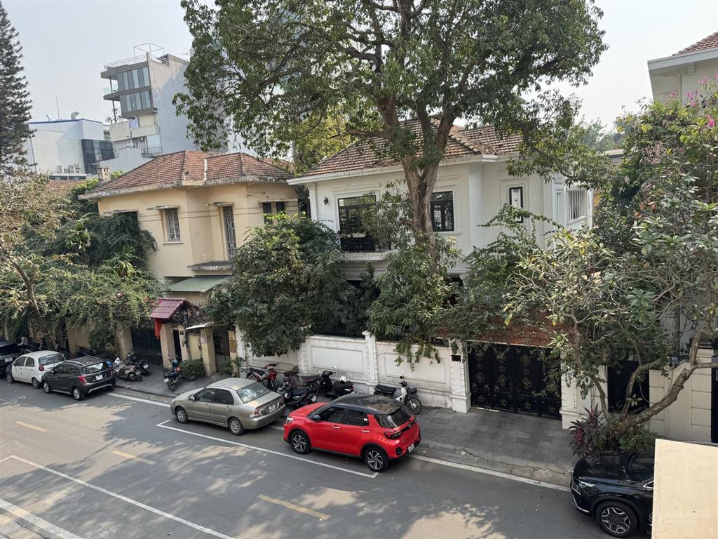 Bán biệt thự nguyễn gia thiều diện tích 250m2, 2 tầng, mặt tiền 9m, giá thỏa thuận