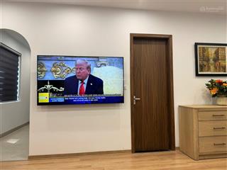 Cho thuê căn hộ dịch vụ dt 50m full đồ tại phố tôn đức thắng,cách hồ văn chương 30m ,giá 8,5 triệu.