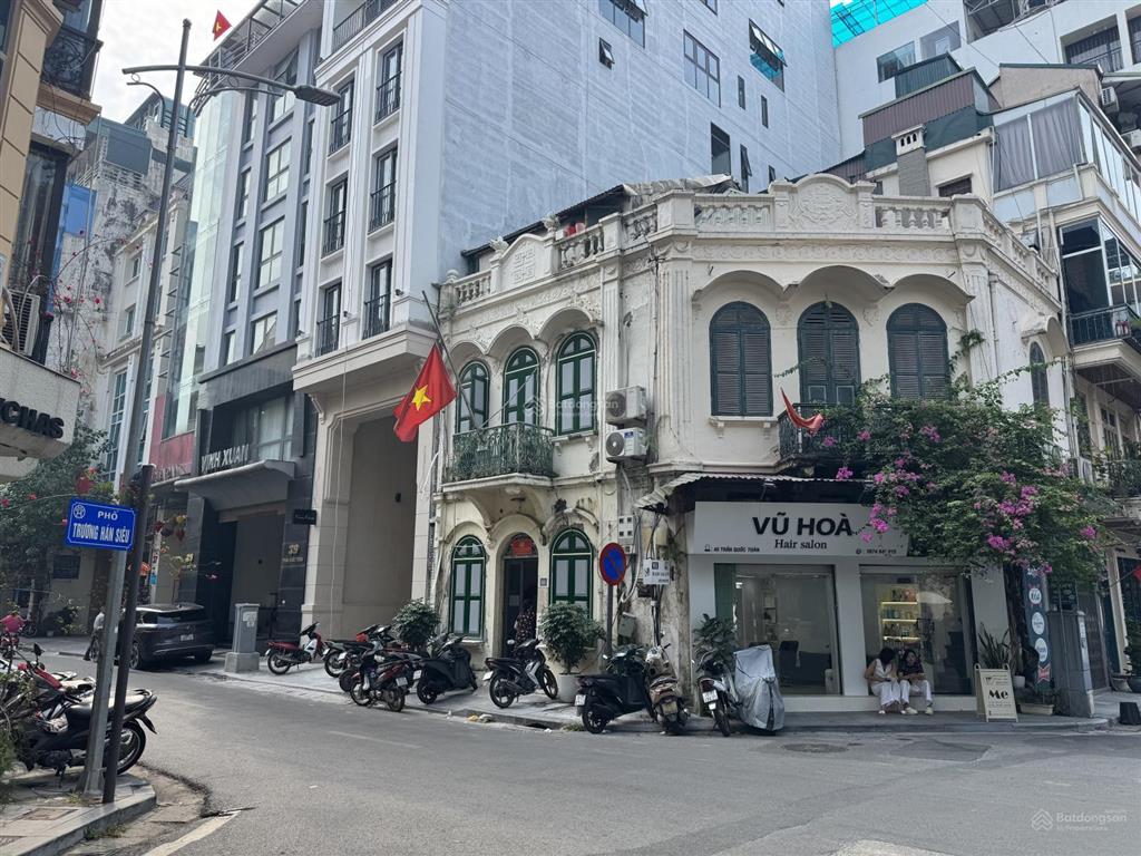 Mặt phố trương hán siêu, trần quốc toản, hoàn kiếm, dt 82m, 5 tầng, giá 57 tỷ.