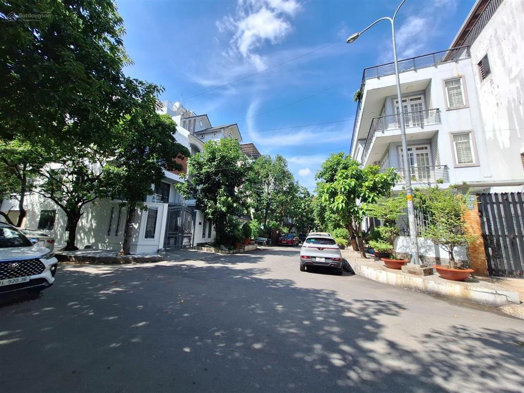 Hiếm ngay khu biệt thự ven sông, trường th & chợ hiệp bình chánh(phù hợp) ở gia đình trẻ, cho thuê