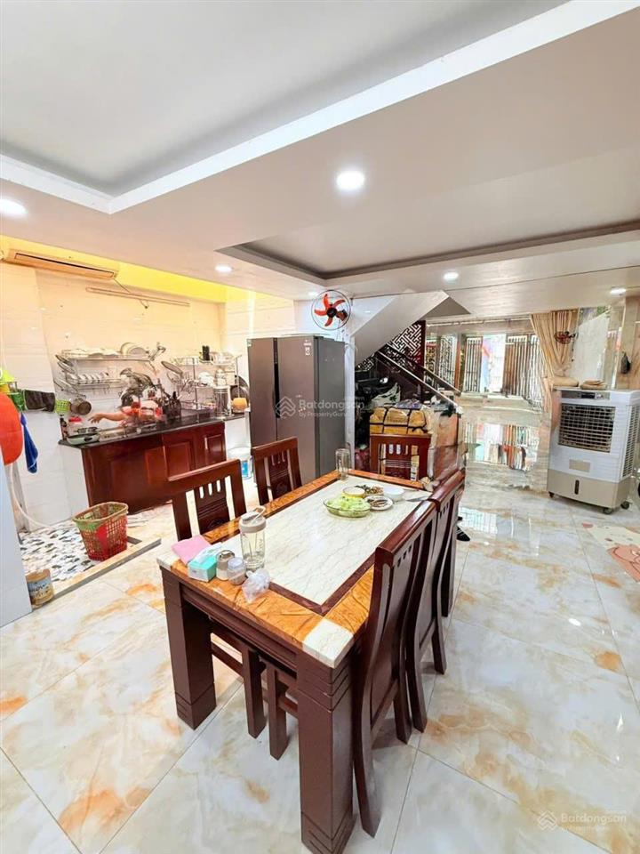 Hot! ngay khu sân bay p13 tân bình  hẻm xe hơi diện tích 4.5x18m  trệt 2 lầu  giá chỉ 13 tỷ