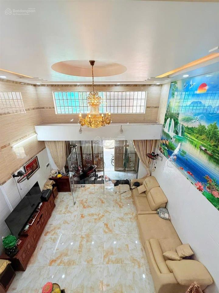Hot! ngay khu sân bay p13 tân bình  hẻm xe hơi diện tích 4.5x18m  trệt 2 lầu  giá chỉ 13 tỷ