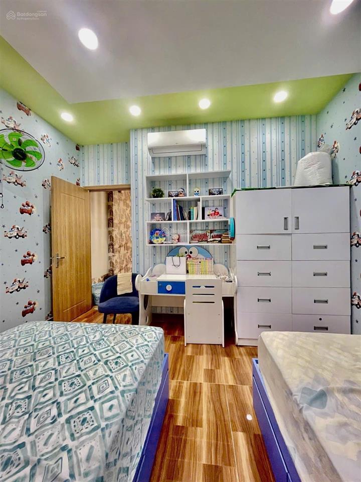 Bán nhà ngay khu bàu cát số 7.8.9  hẻm xe hơi  dt 4x16m  4 tầng  giá chỉ 10 tỷ nhỉnh