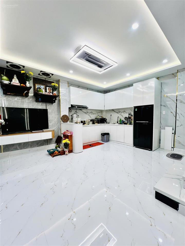 Hẻm xe hơi tránh nhau lý thường kiệt ngay khu bắc hải  dt 8x17m  trệt 2 lầu giá chỉ 23 tỷ
