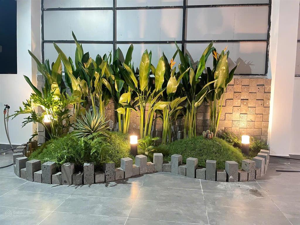 Hẻm xe hơi cộng hòa  hoàng hoa thám  dt 5x15m  3 tầng  chỉ 12 tỷ hơn