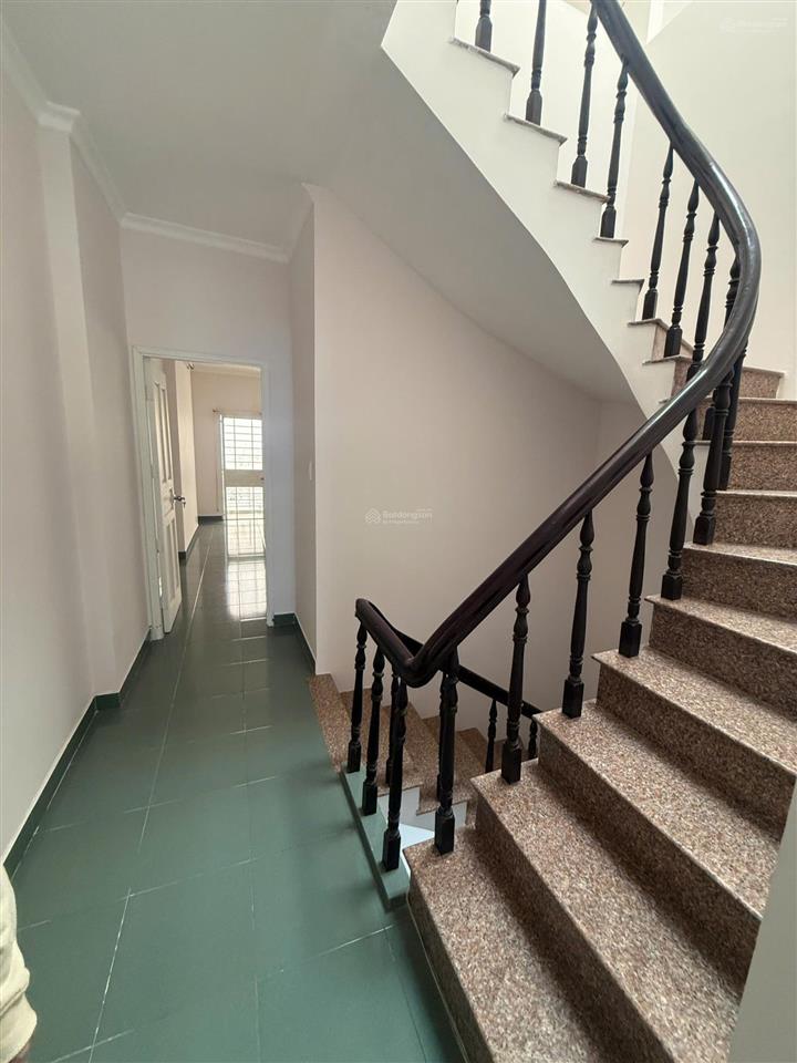 Hot! giảm nhanh gần 2 tỷ  khu bàu cát  diện tích 4x15m  tiện xây mới giá chỉ 9 tỷ hơn