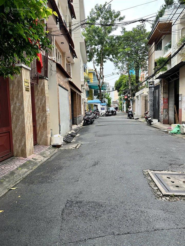 Hàng kín mới ra! mặt tiền khu bàu cát  diện tích 6x21m  3 tầng  giá chỉ 17 tỷ hơn