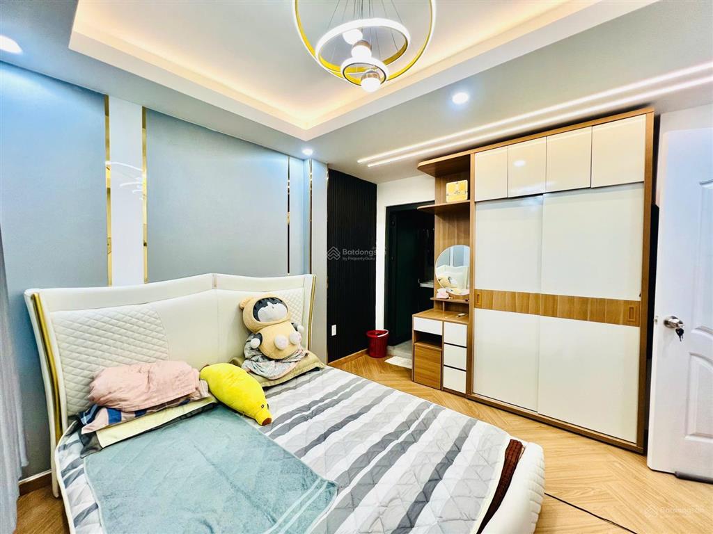 Hẻm xe hơi 8m cộng hòa  dt 4.5x20m  hầm 5 tầng có thang máy chỉ 19 tỷ
