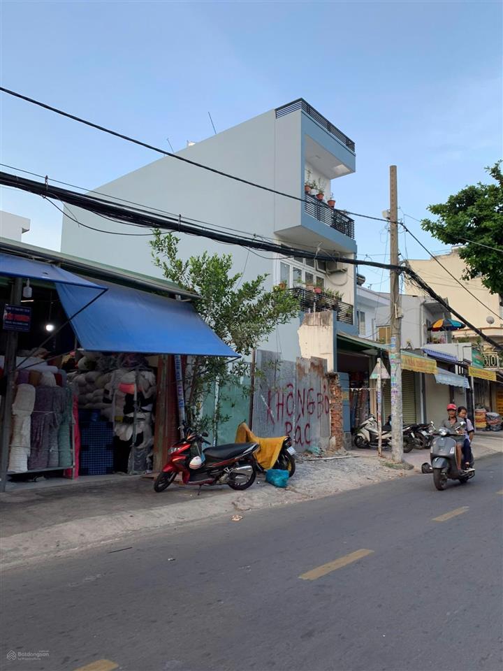 Mặt tiền kinh doanh ngay lạc long quân  dt 6x17m  3 tầng chỉ 15 tỷ hơn