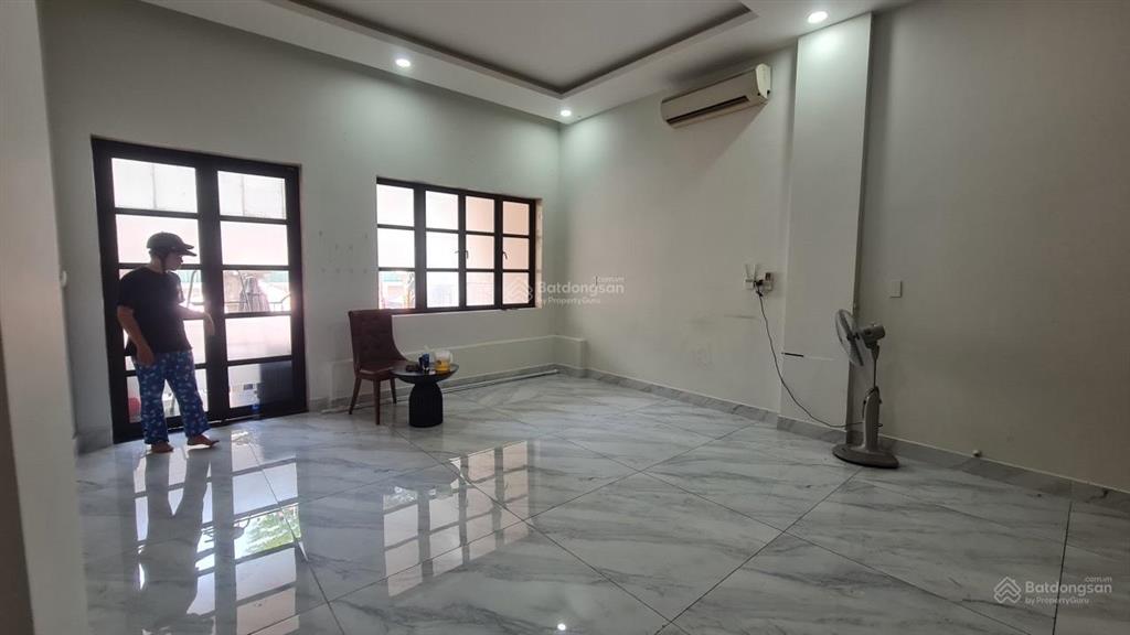 Mặt bằng cityland giá rẻ làm văn phòng đại diện chỉ 8,7tr/tháng