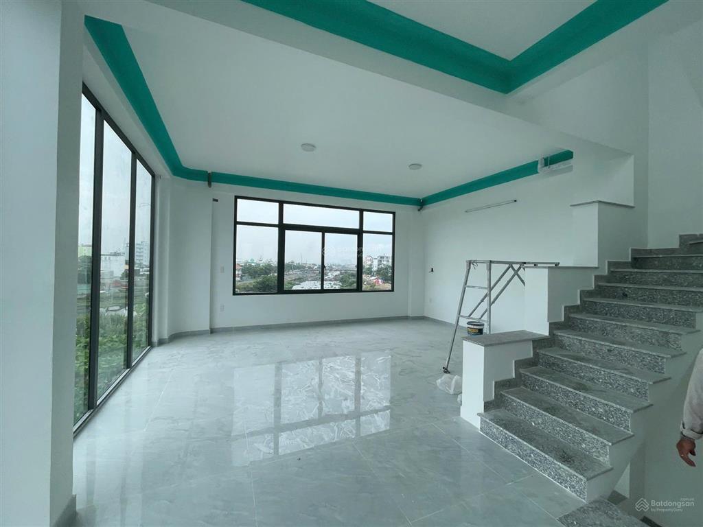 Cho thuê nhà 2 mặt tiền đắc địa  góc ngã 3 bờ kênh tham lương  kinh doanh cực đỉnh