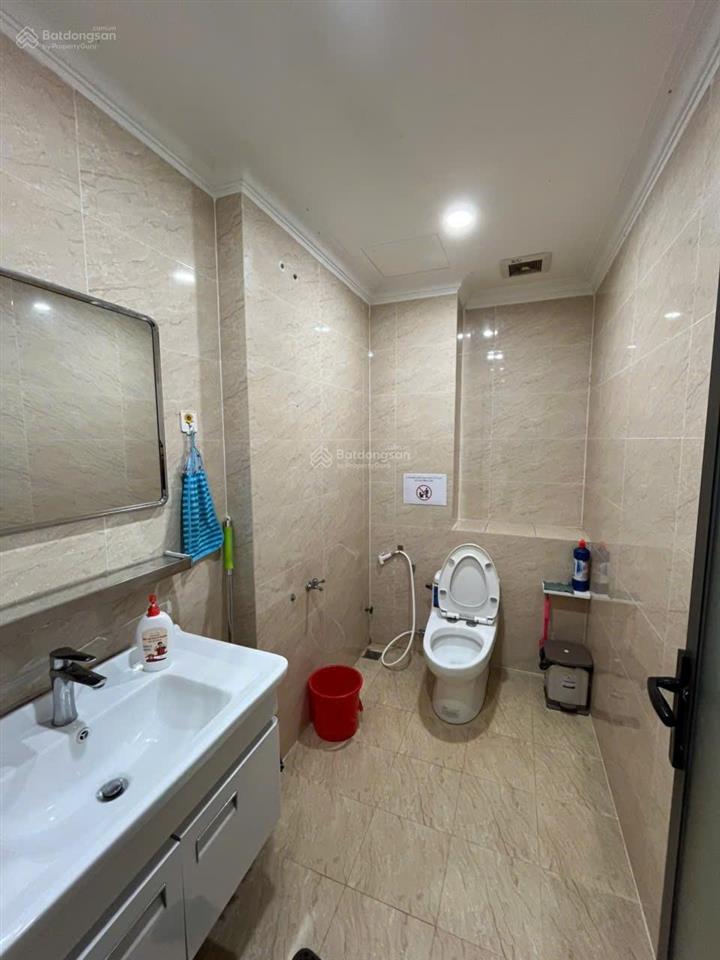Cho thuê nhà mặt phố có thang máy tại cityland park hills, 45 triệu