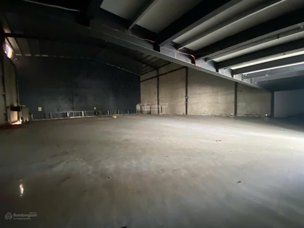 Cho thuê kho, nhà xưởng, đất 3800m2 giá 280 triệu tại đường dương quảng hàm, phường 5, quận gò vấp