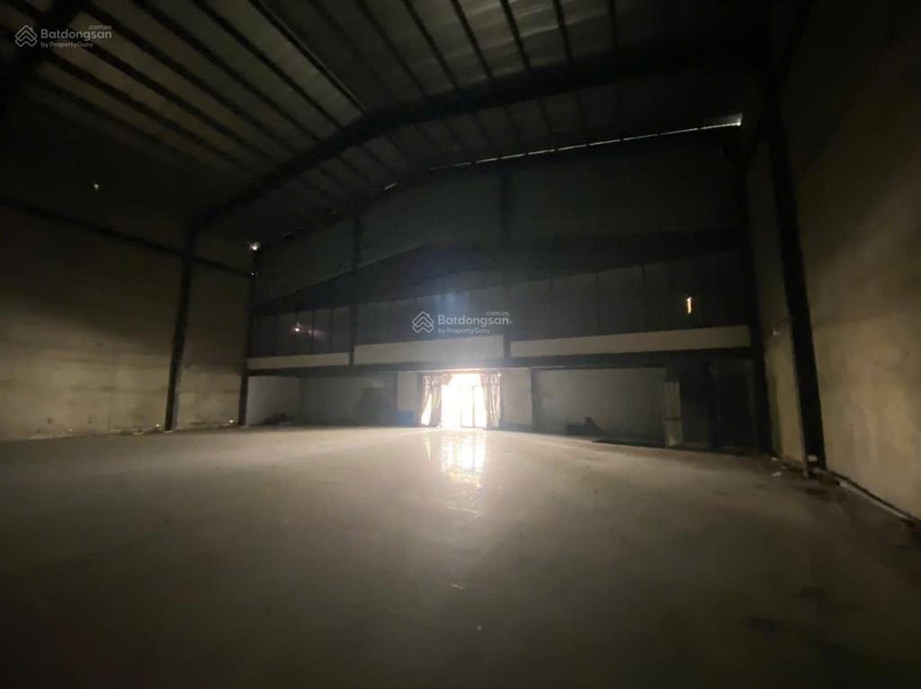 Cho thuê kho, nhà xưởng, đất 3800m2 giá 280 triệu tại đường dương quảng hàm, phường 5, quận gò vấp