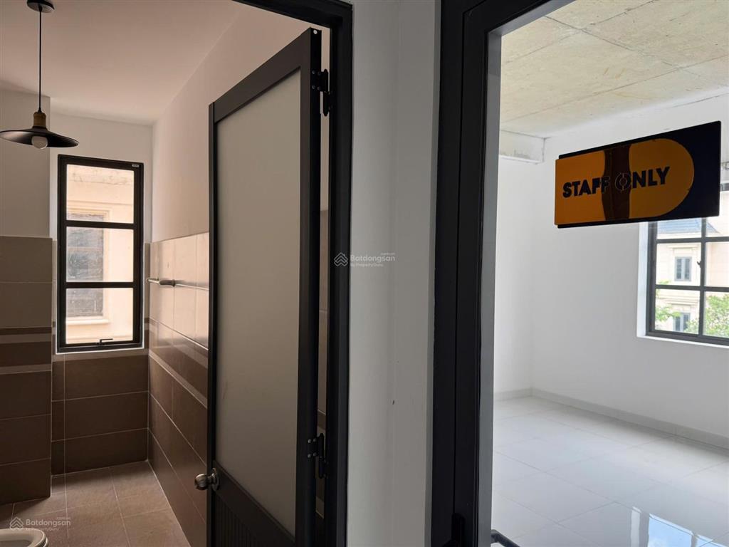 Cho thuê nhà mặt phố, 150 triệu, 200m2, tại cityland park hills, nguyễn văn lượng