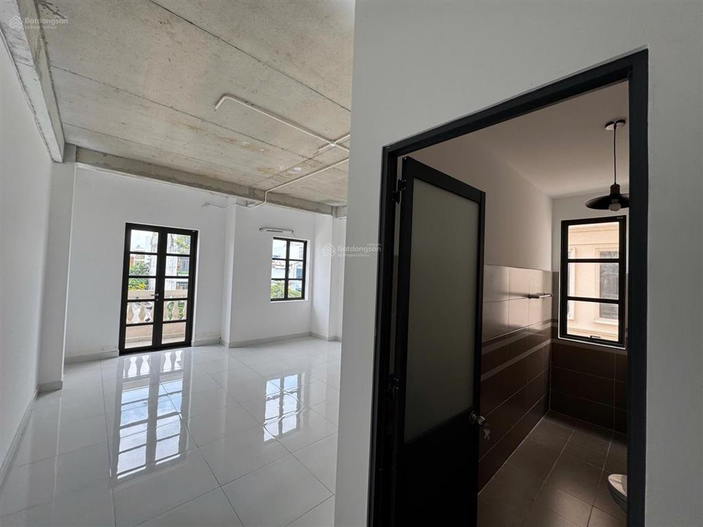 Cho thuê nhà mặt phố, 150 triệu, 200m2, tại cityland park hills, nguyễn văn lượng