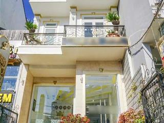 Cho thuê Khách Sạn 10 phòng có thang máy mặt tiền Nguyễn Trãi P9 Đà Lạt giá 32 triệu