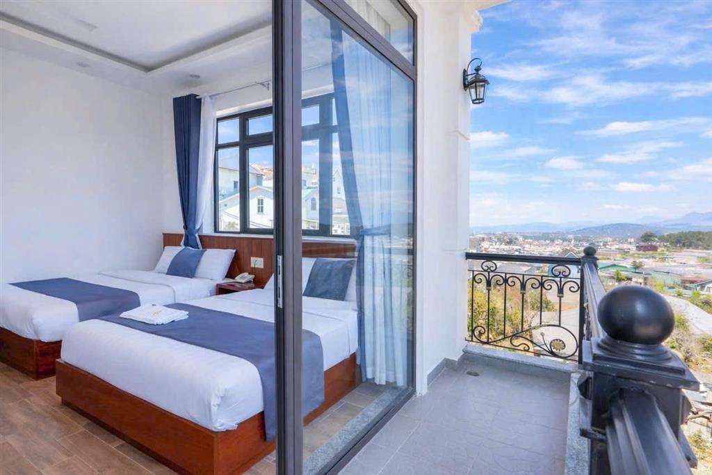 Cho thuê khách sạn 14 phòng ngủ view siêu đẹp Hùng Vương Đà Lạt giá 50 triệu