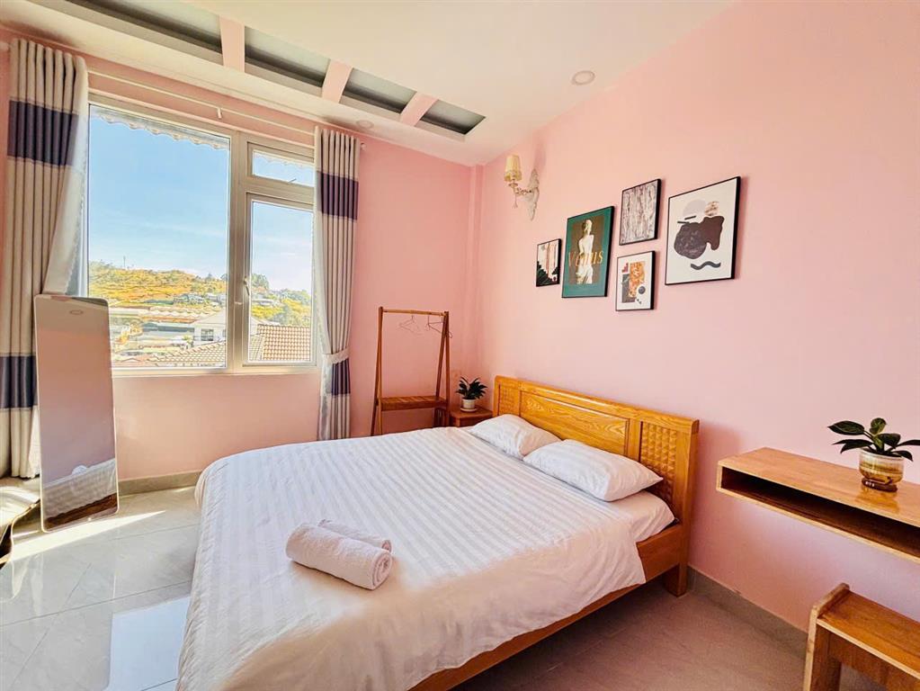 Cho thuê villa view rừng thông full nội thất có sân rộng giá 20 triệu đường Nguyễn Đình
