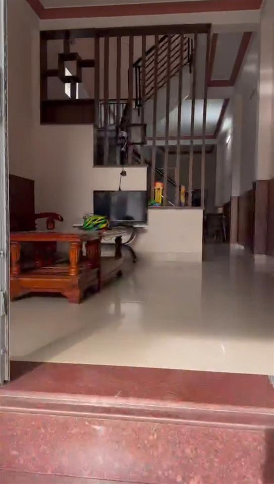 Cho thuê nhà 5 phòng ngủ sân đậu ô tô giá 15 triệu đường Phan Đình Phùng Đà Lạt