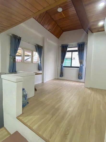 Cho thuê nhà 2 phòng ngủ gần khu hoà bình trung tâm giá 6 triệu tại Đà Lạt Lâm Đồng