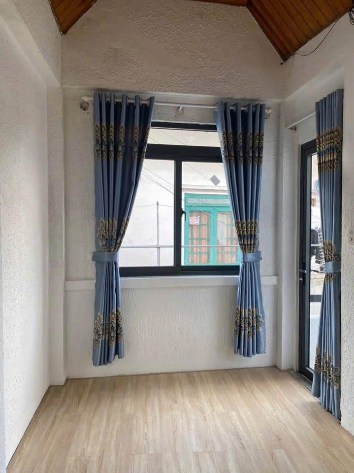 Cho thuê nhà 2 phòng ngủ gần khu hoà bình trung tâm giá 6 triệu tại Đà Lạt Lâm Đồng