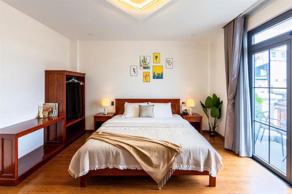 Cho thuê homestay 6 phòng ngủ full tiện nghi sân bbq giá 20 triệu đường Mai Hắc Đế Đà Lạt