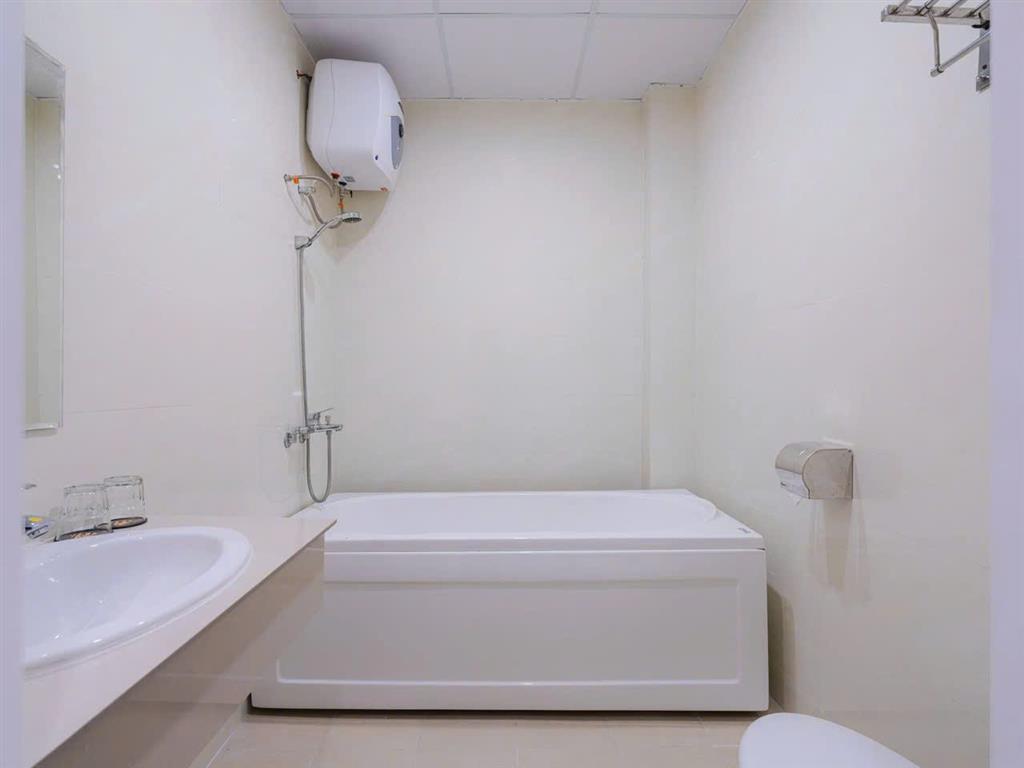 Cho thuê khách sạn 3 sao 43 phòng kinh doanh khu bảng đồng trung tâm Đà Lạt giá 280 triệu