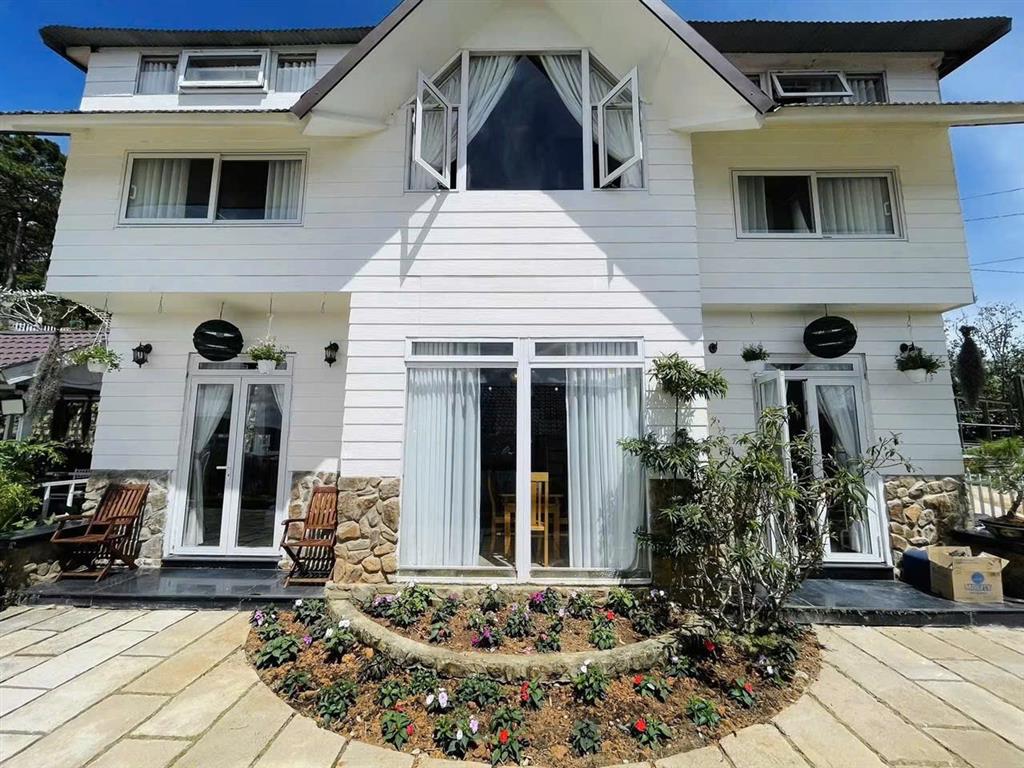 Cho thuê homestay 4 phòng ngủ sân vườn sân BBQ giá 30 triệu tại Triệu Việt Vương Đà Lạt