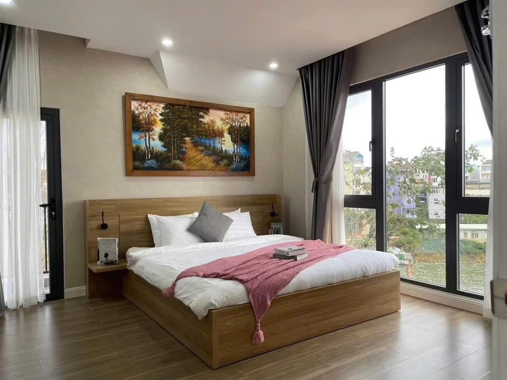 Cho thuê homestay 4 phòng ngủ sân vườn sân BBQ giá 30 triệu tại Triệu Việt Vương Đà Lạt