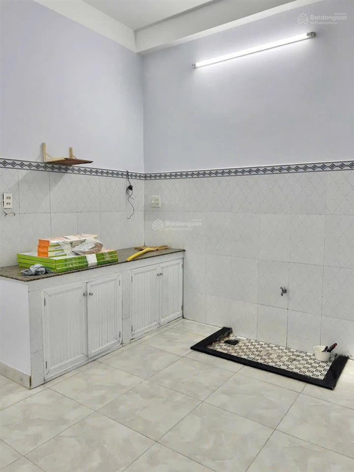 Nhà thuê 4m x 12m, 2 lầu st (2pn, 3wc) khu gò xoài, bình tân