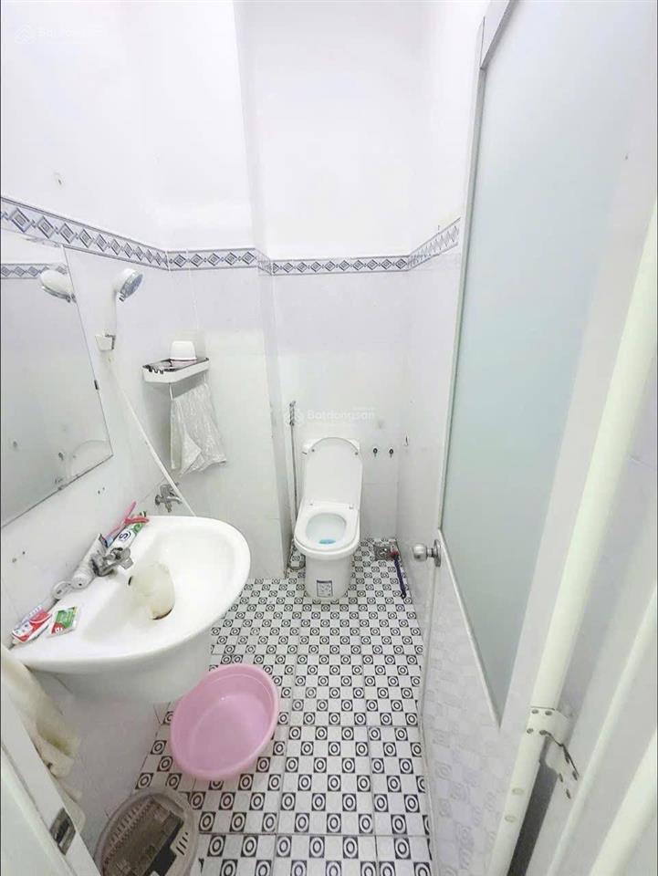 Nhà thuê 4m x 12m, 2 lầu st (2pn, 3wc) khu gò xoài, bình tân