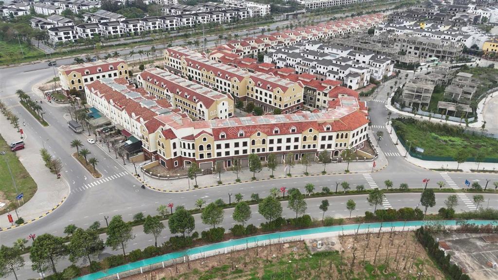 Vista palma  shophouse duy nhất đối diện tháp đôi biểu tượng  sổ đỏ lâu dài vốn 30% nhận nhà ngay