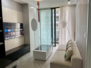 Em cần cho thuê căn hộ 2 phòng ngủ 2 vệ sinh, hoàn thiện full nội thất đẹp tại vinhomes symphony