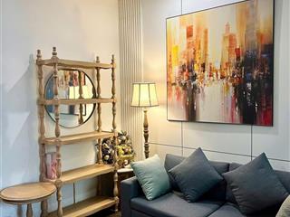Em cần bán gấp căn studio, tại vinhome symphony, giá 4 tỷ full đồ đẹp đang cho thuê 10,5tr/tháng.