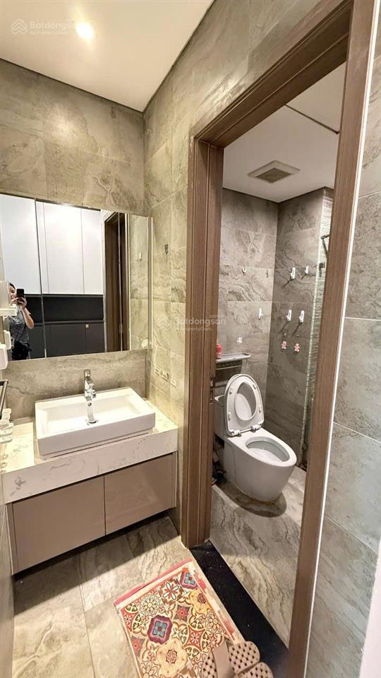Em cần bán gấp căn hộ 2pn 1wc, 55m2 tại vinhomes symphony long biên, 5,9 tỷ full đồ đẹp