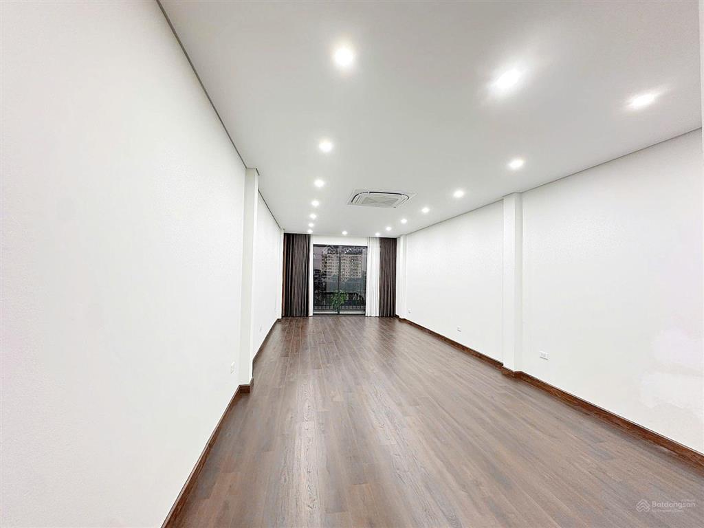 Cho thuê văn phòng 60m  8tr tại vạn phúc, hà đông