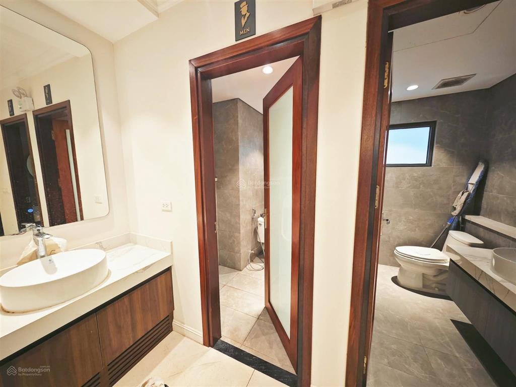 Cho thuê văn phòng 200m  29 tại trần phú, hà đông
