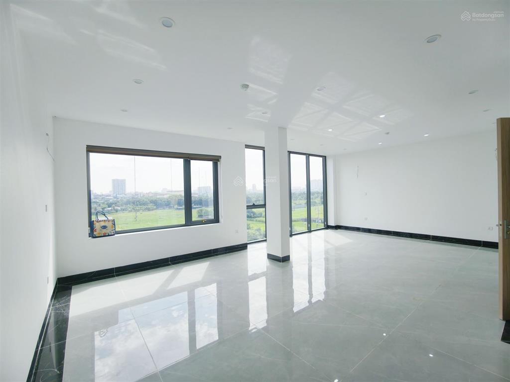 Cho thuê văn phòng 70m²  10tr tại yên xá, mặt tiền 8m6, tòa nhà mới hoàn thiện
