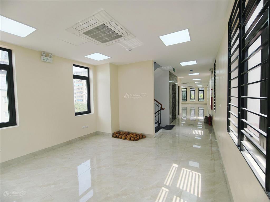 Cho thuê văn phòng tại nguyễn khuyến, 18 triệu, 100m², giá cực chất