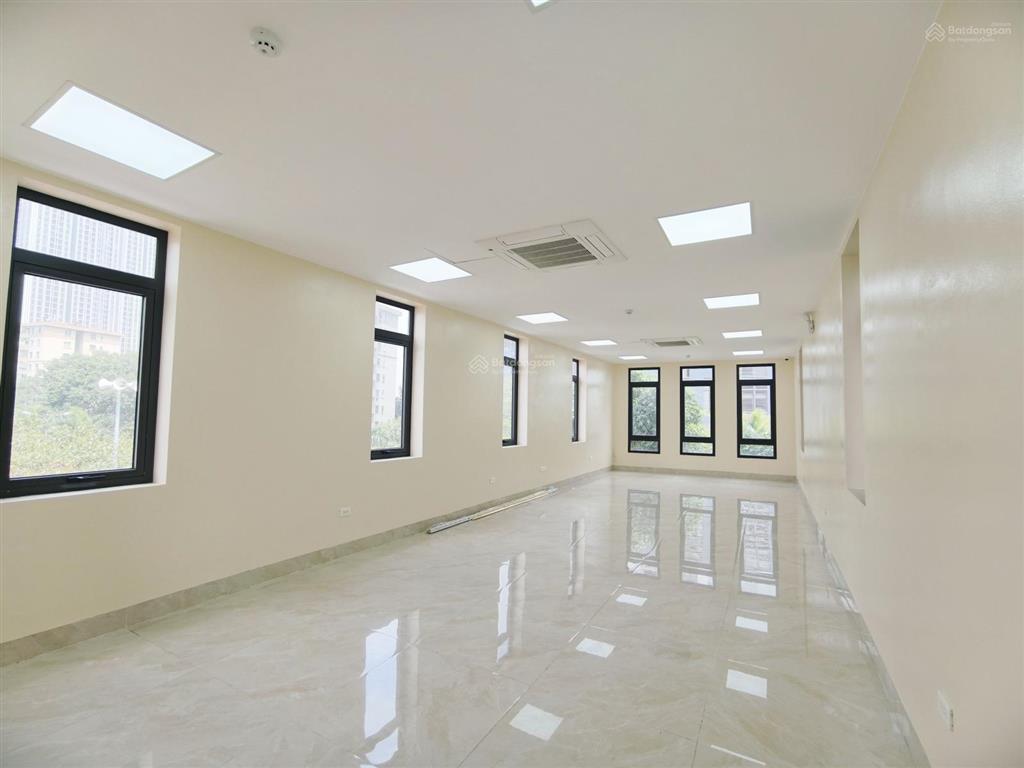 Cho thuê văn phòng tại nguyễn khuyến, 18 triệu, 100m², giá cực chất